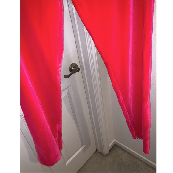 Alice & Olivia Stacey Velvet Slim Ankle Pants - Picture 11 of 16